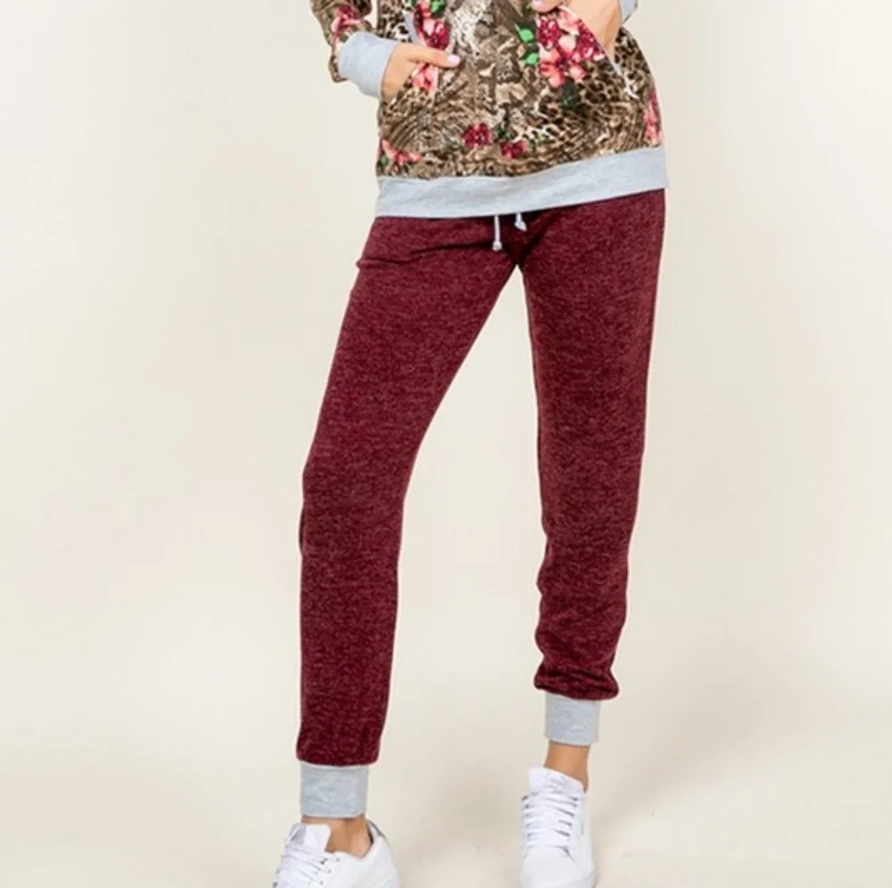 ✔️CLEARANCE! Burgundy lightweight joggers - Picture 5 of 5